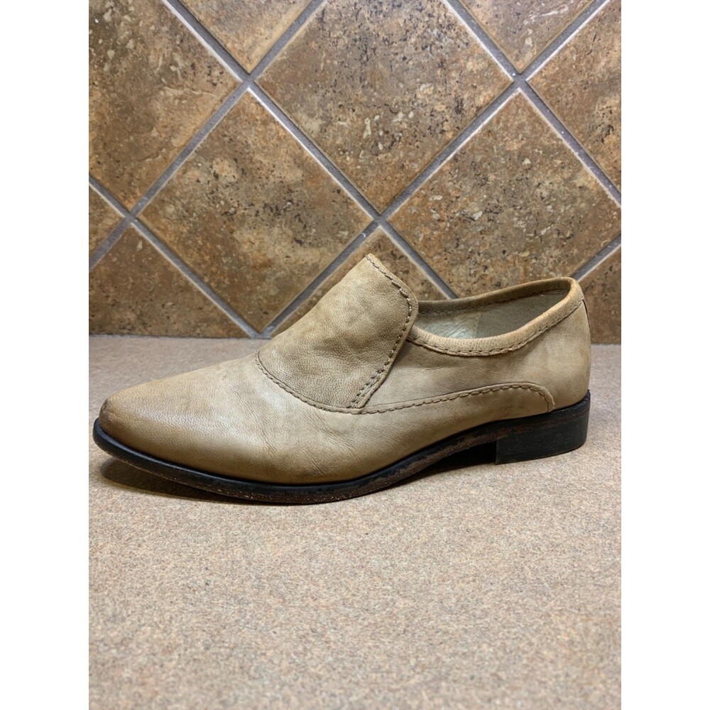 Free People Slip On Loafers Women's SZ 7.5 US Brown Suede Leather Pointy Toe